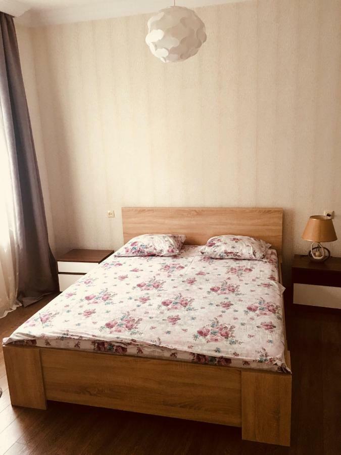 Apartament Cheap And Chic Batumi Zewnętrze zdjęcie